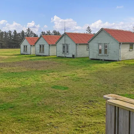 30 Holiday home *