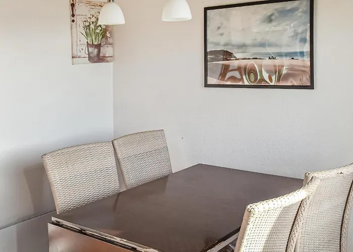 2 Bedroom Beautiful In Tatil Evi *