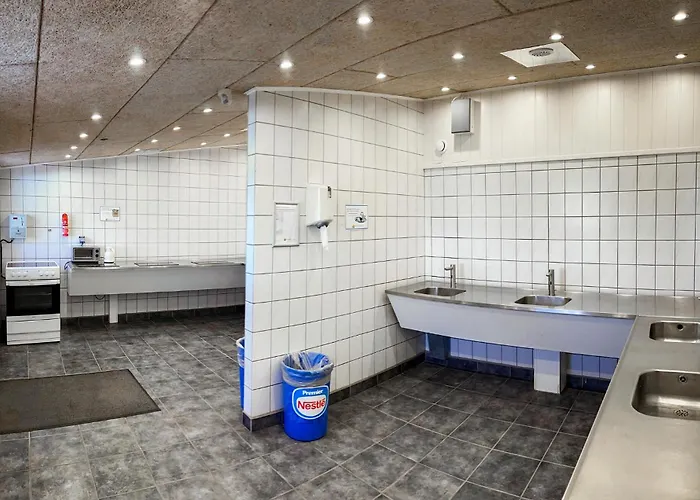 2 Bedroom Beautiful In *