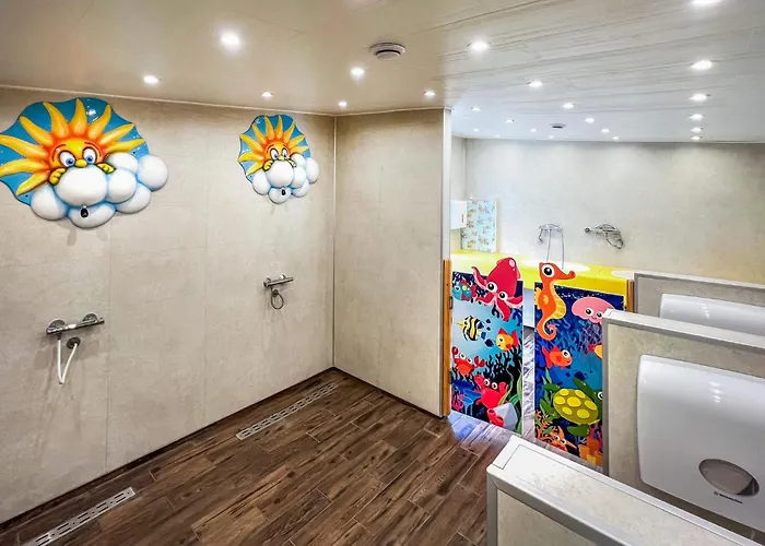 2 Bedroom Beautiful In *